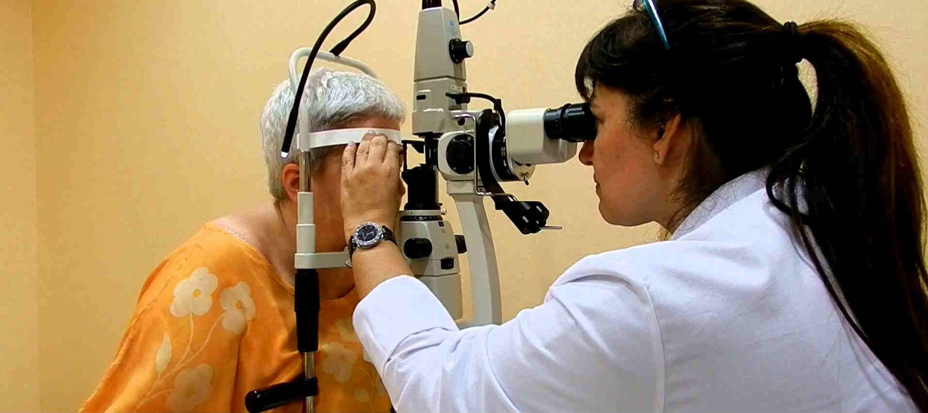 Прижигание сетчатки глаза лазером ограничения после операции thumbnail